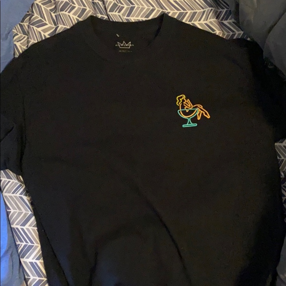Blue crown tshirt